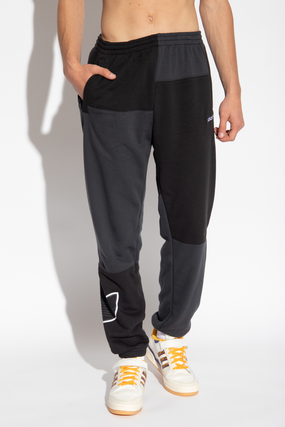 Black Sweatpants with logo ADIDAS Originals Vitkac France